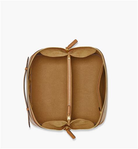 Medium Ottomar Toiletry Bag in Visetos Cognac.